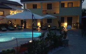 Elicriso Resort